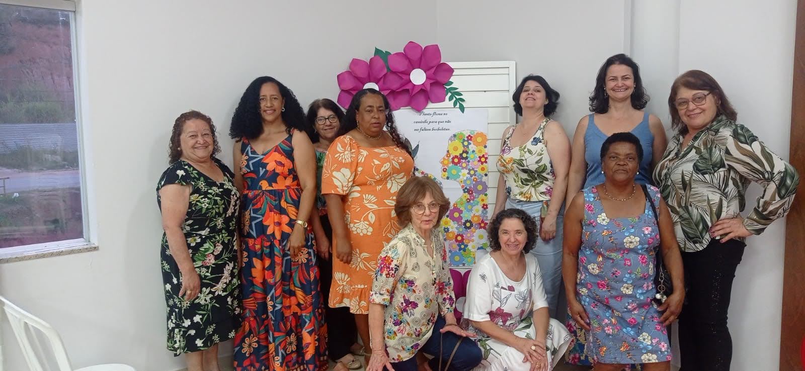 Ana's - Mães de joelho, filhos de pé.